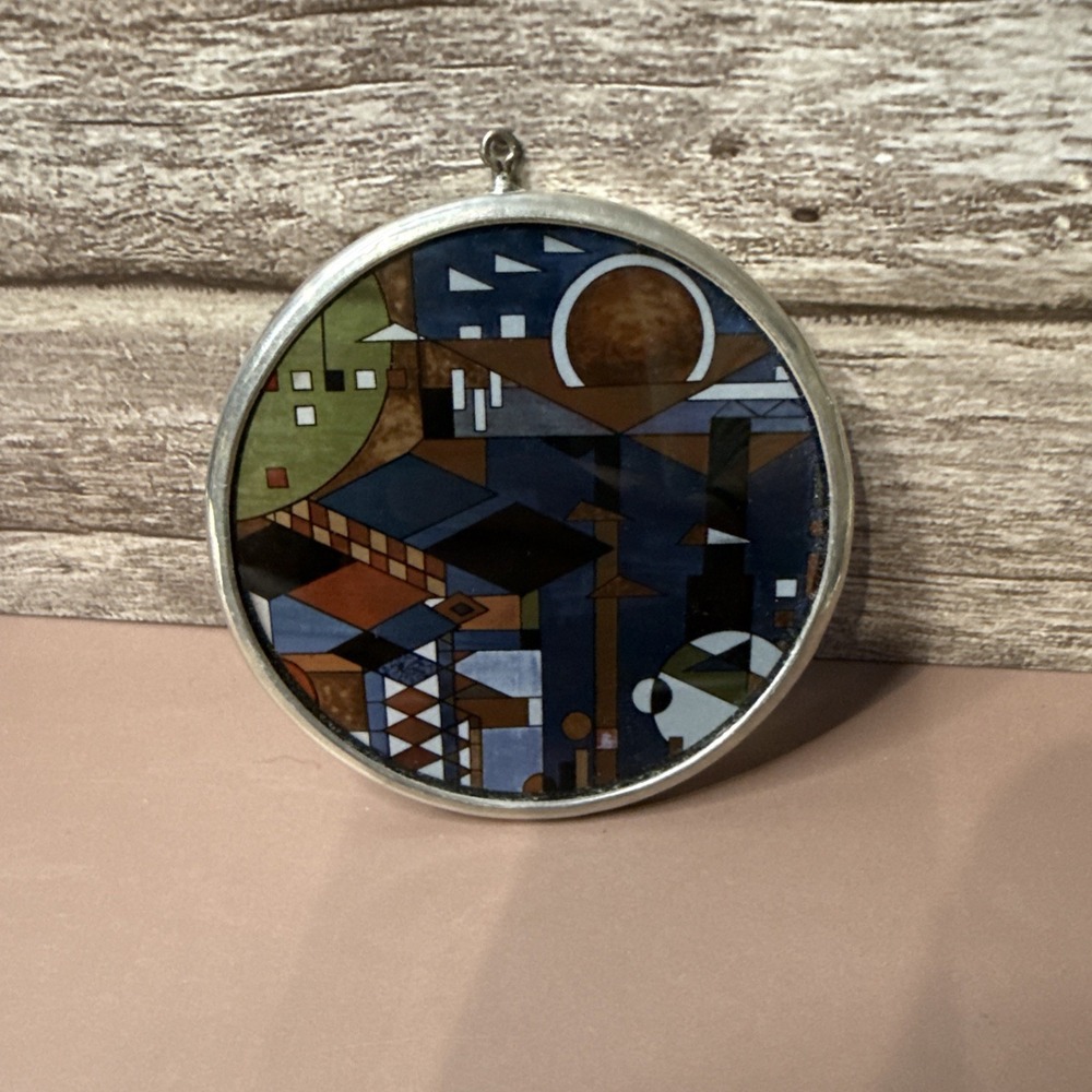 FRANK LLOYD WRIGHT DESIGN "CITY BY THE SEA" STAINED GLASS ORNAMENT 3½" ROUND